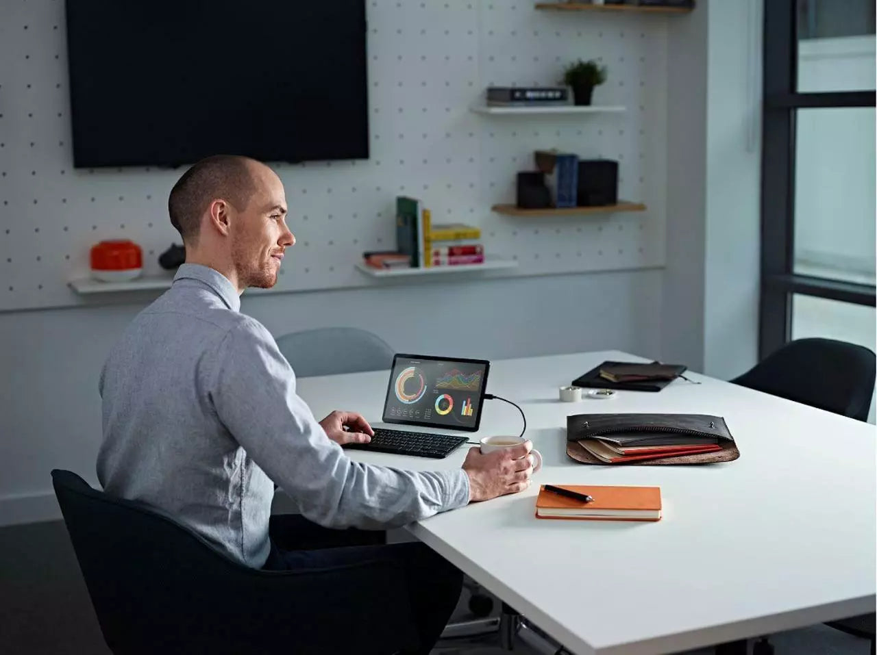 ZAGG Tablet Keyboard 1.5m USB-C Cable Connectivity Tablet Smartphone Pc Laptop Universal - QWERTZ