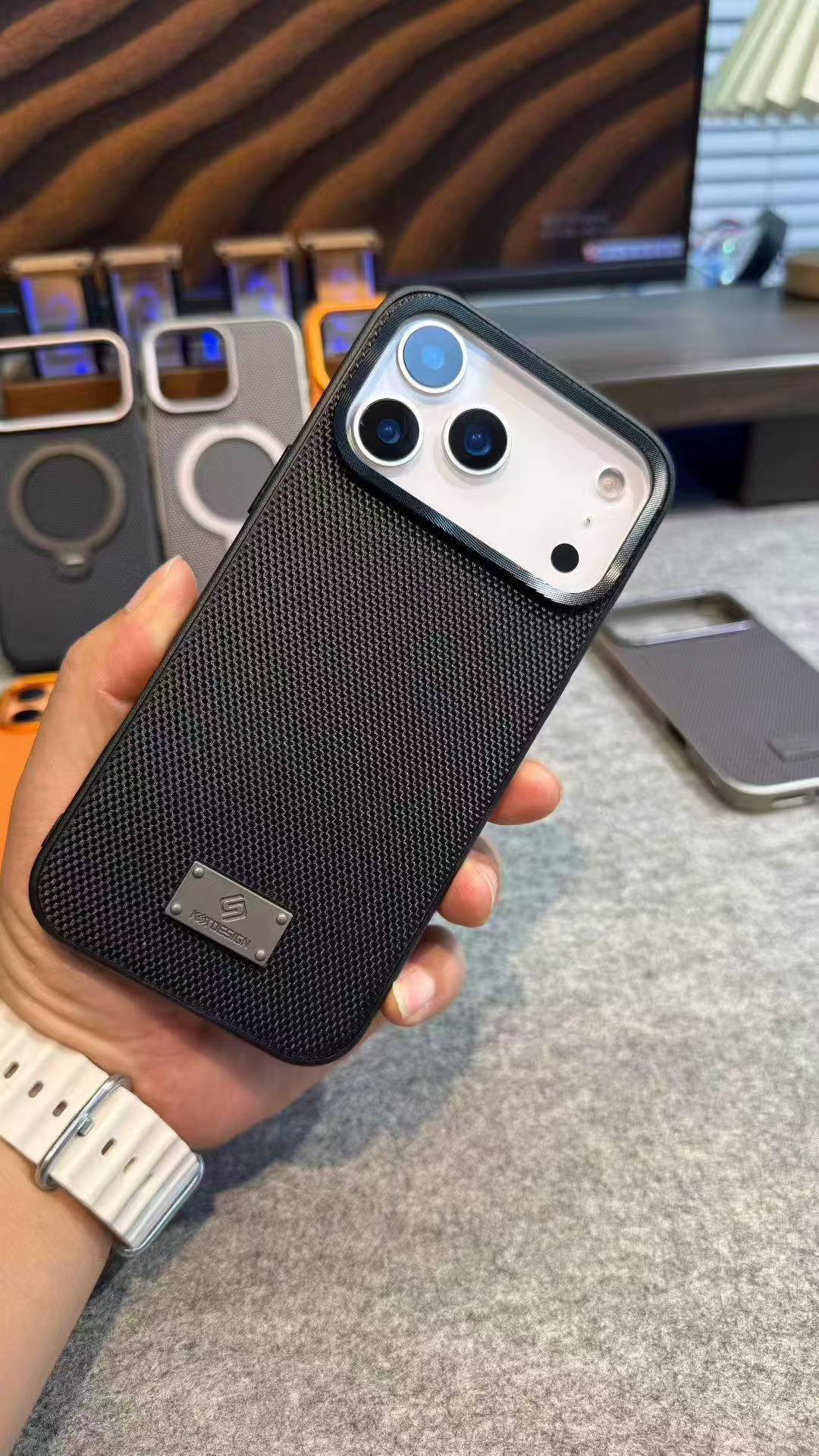 Carbon Case For iPhone 17 Pro Max, 17 Pro & 16 Pro Max Texture Feel Ice Shred Series